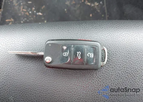 2013 Volkswagen Jetta 2.5L Sel z USA, uszkodzony, nr VIN 3VWLP7AJ8DM400011